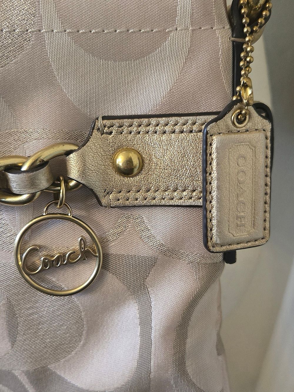 Coach Gold Metallic Signature Chain With Leather Trim Crossbody Bag - Picture 4 of 6
